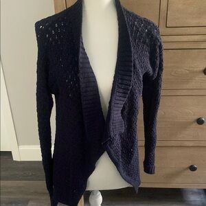 LOFT Blue Open-Front Cardigan with Long Sleeves and Intricate Knit Pattern